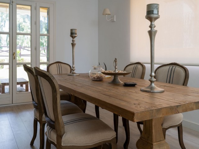 Villa con 5 Dormitorios  en Guadalmina Alta