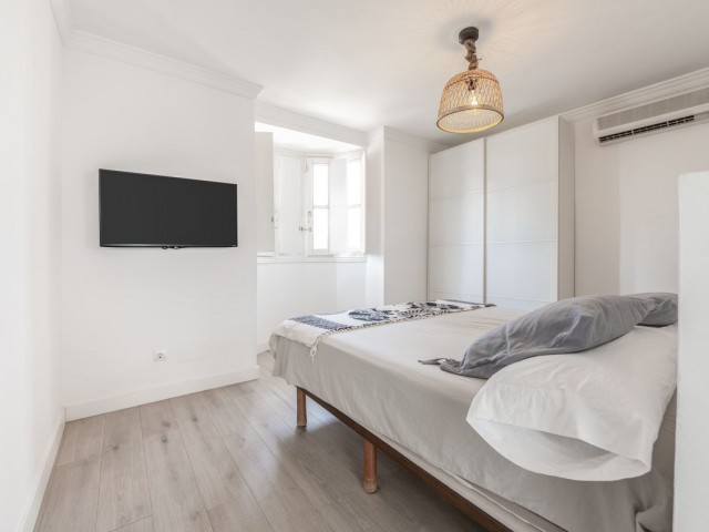 Villa con 5 Dormitorios  en Guadalmina Alta