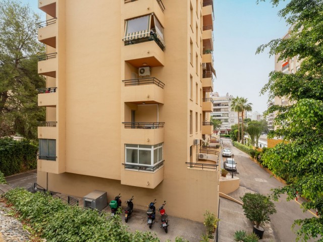 4 Bedrooms Apartment in Marbella