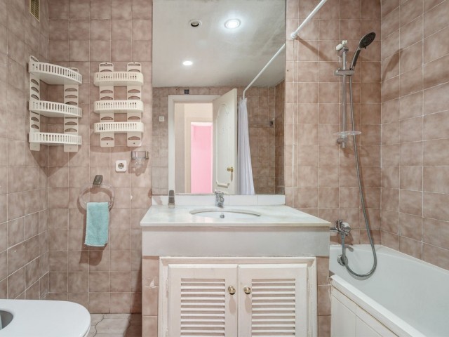 4 Bedrooms Apartment in Marbella