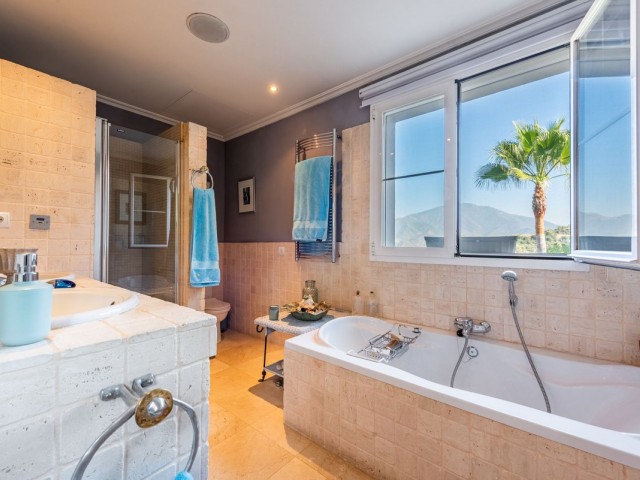 4 Makuuhuoneen Huvila Istán