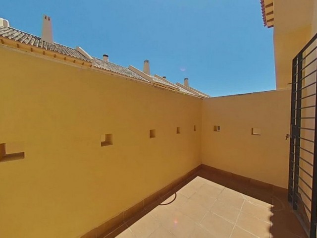 3 Bedrooms Townhouse in Calahonda