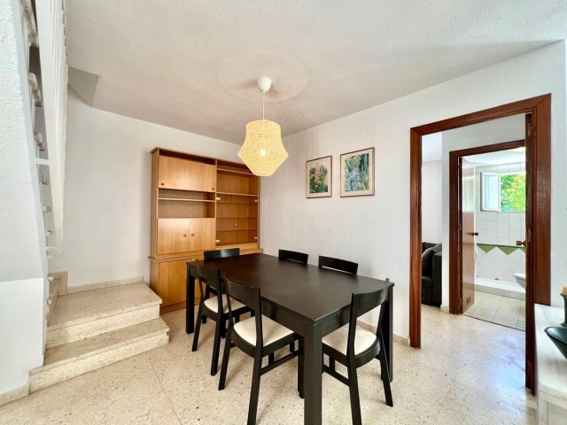 Penthouse avec 3 Chambres  à Elviria