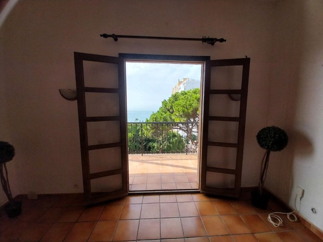 2 Bedrooms Apartment in Calahonda