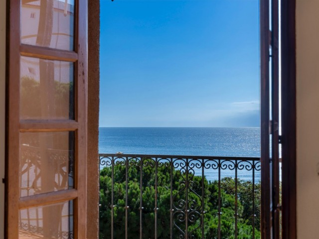 2 Bedrooms Apartment in Calahonda