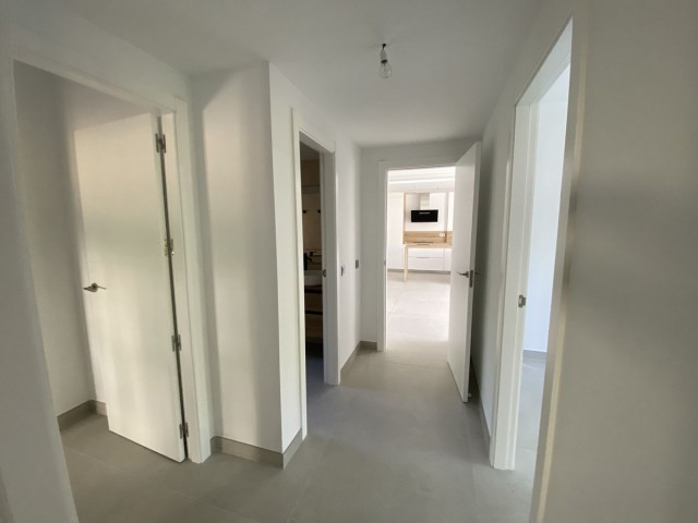 3 Bedrooms Apartment in Elviria