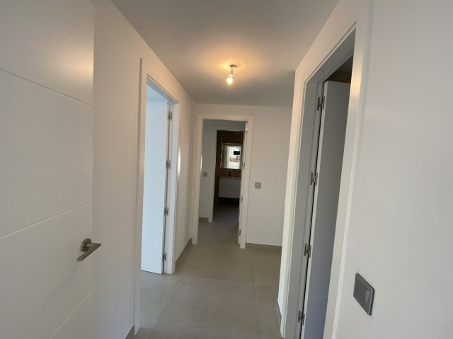 3 Bedrooms Apartment in Elviria