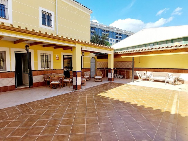7 Bedrooms Townhouse in Los Boliches