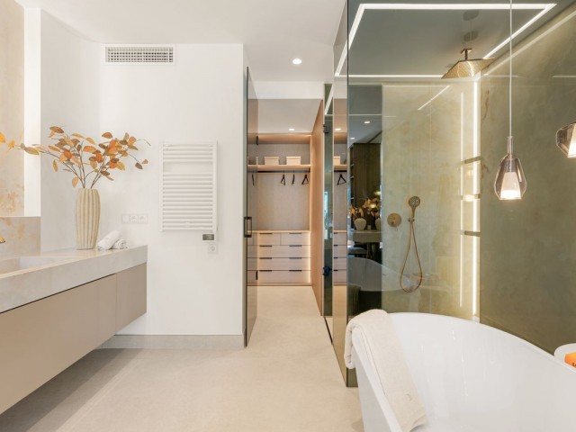 Penthouse in New Golden Mile