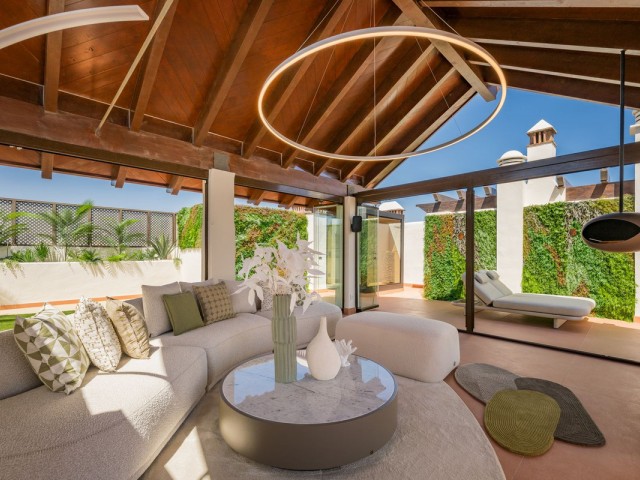 Penthouse in New Golden Mile