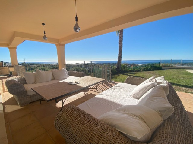 Villa avec 7 Chambres  à Elviria