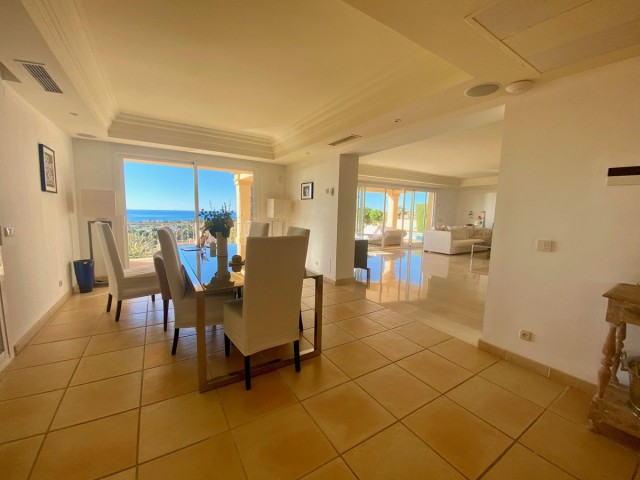 Villa avec 7 Chambres  à Elviria
