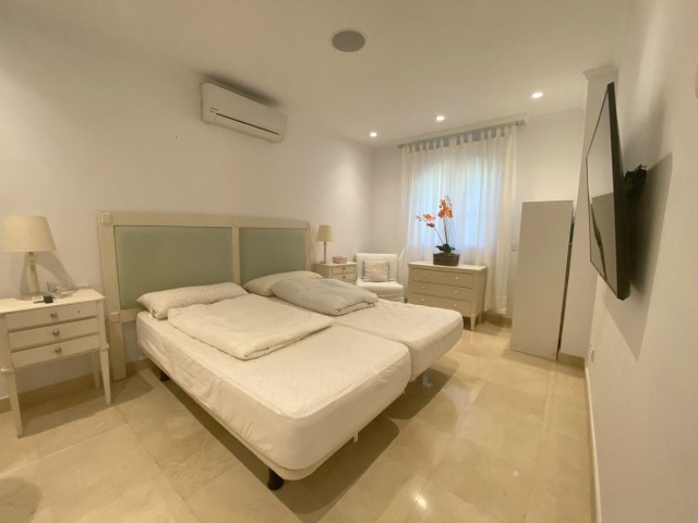 7 Schlafzimmer Villa in Elviria