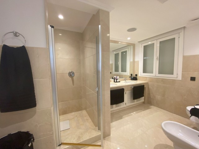 7 Schlafzimmer Villa in Elviria