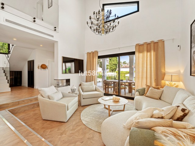 4 Soveroms Villa i Nueva Andalucía