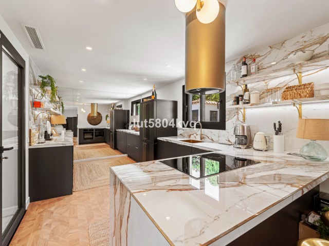 4 Soveroms Villa i Nueva Andalucía