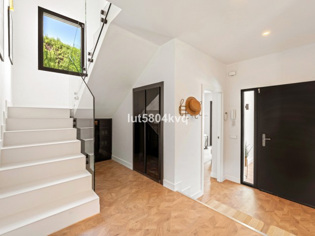 4 Soveroms Villa i Nueva Andalucía