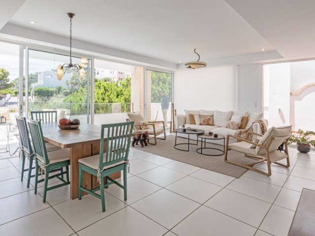 4 Bedrooms Villa in Benalmadena