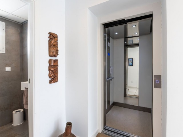 4 Bedrooms Villa in Benalmadena