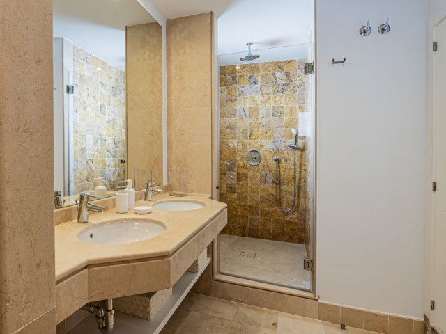 4 Bedrooms Villa in Benalmadena