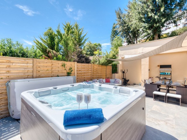 3 Bedrooms Villa in Benahavís