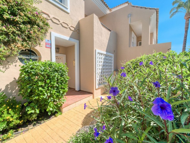 4 Schlafzimmer Reihenhaus in La Duquesa