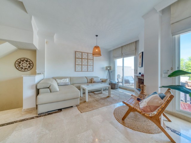4 Schlafzimmer Reihenhaus in La Duquesa