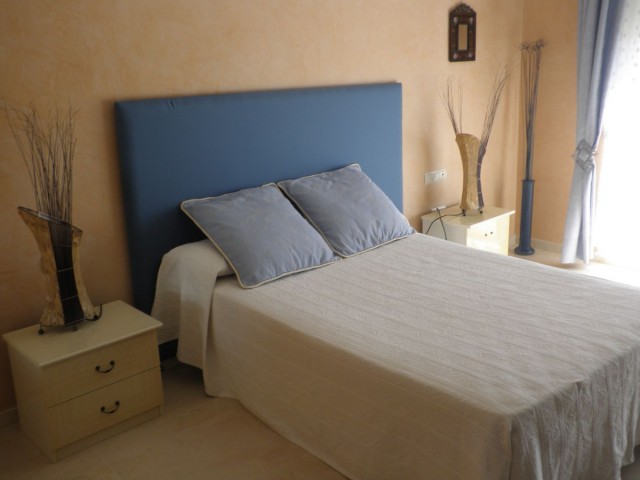 5 Slaapkamer Rijtjeshuis in Estepona