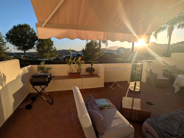 2 Bedrooms Apartment in Benahavís