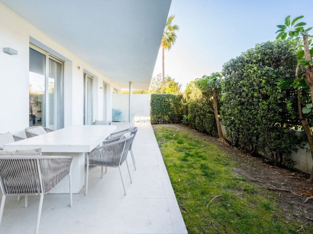 3 Bedrooms Apartment in Bel Air