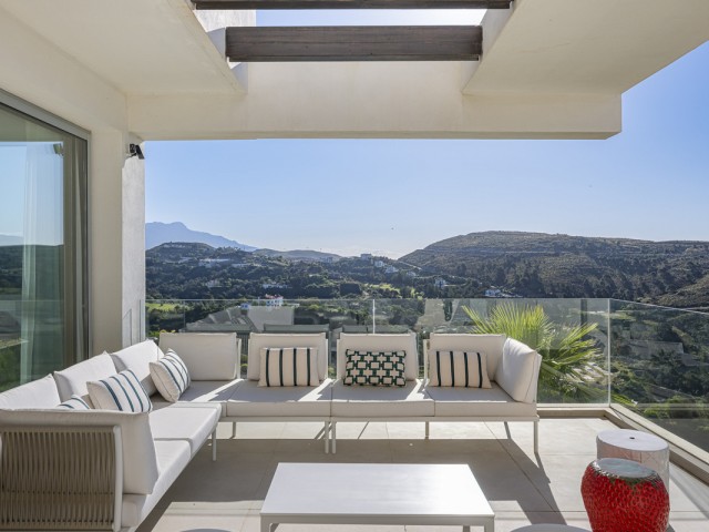 3 Bedrooms Apartment in Benahavís