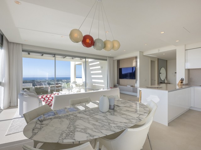 3 Bedrooms Apartment in Benahavís