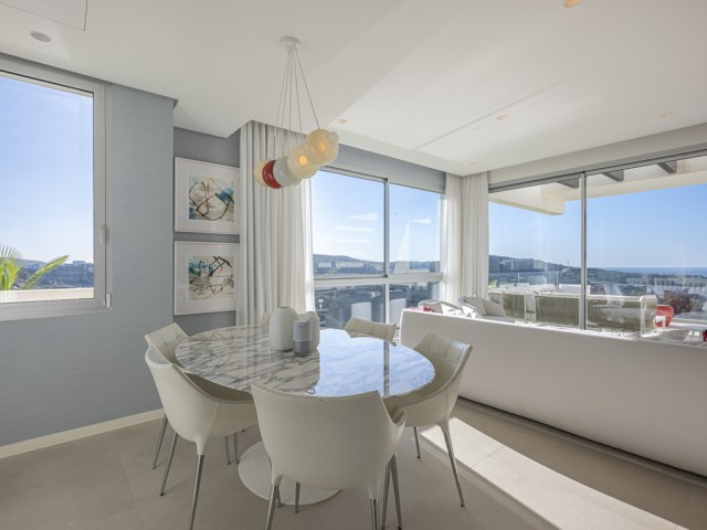 3 Bedrooms Apartment in Benahavís