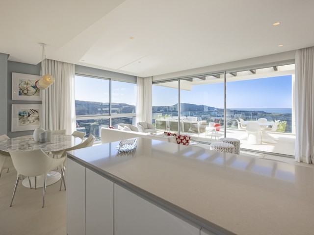 3 Bedrooms Apartment in Benahavís
