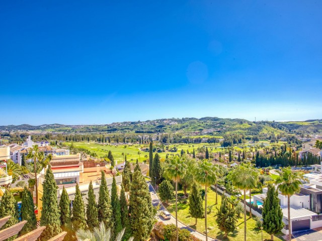 Apartamento con 3 Dormitorios  en Mijas Golf