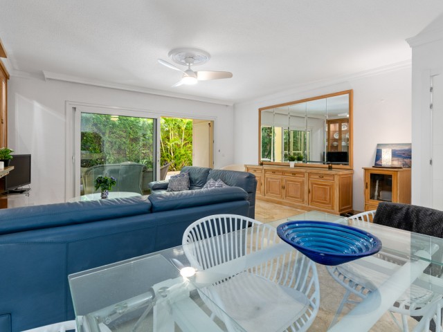 Appartement avec 3 Chambres  à Marbella