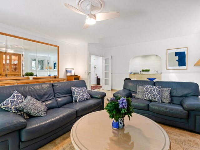 Appartement avec 3 Chambres  à Marbella