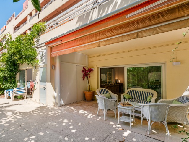 Appartement avec 3 Chambres  à Marbella