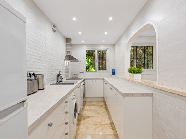 Appartement avec 3 Chambres  à Marbella