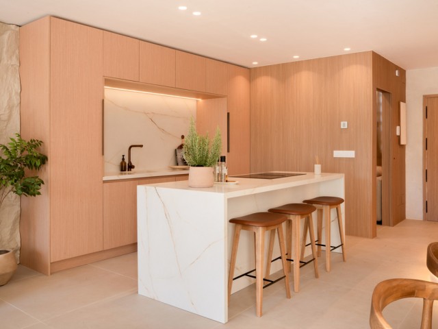 Maison mitoyenne avec 4 Chambres  à Puerto Banús