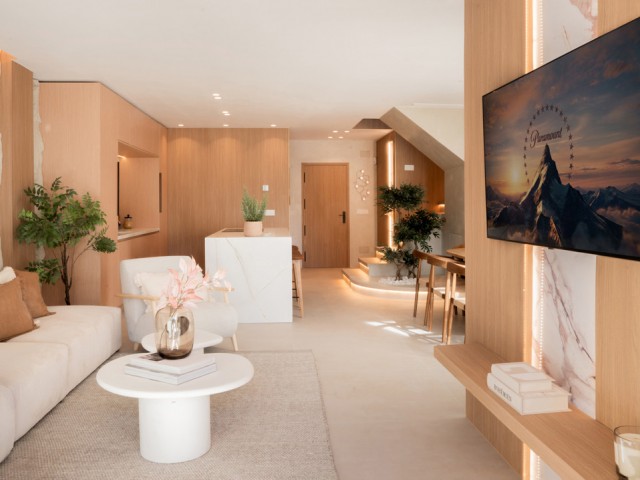 Maison mitoyenne avec 4 Chambres  à Puerto Banús