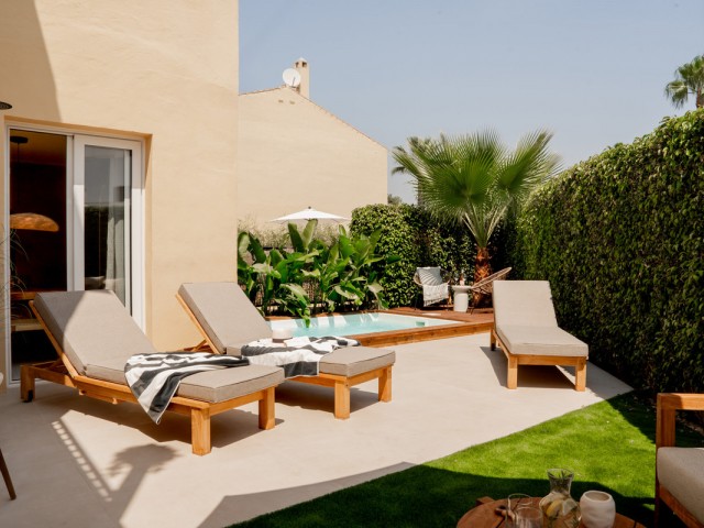 Maison mitoyenne avec 4 Chambres  à Puerto Banús