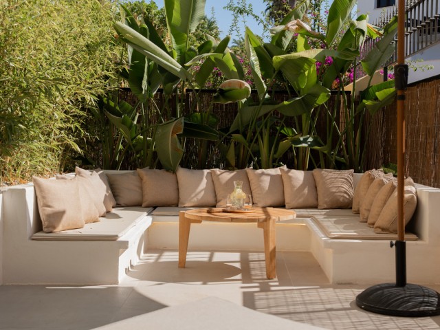 Maison mitoyenne avec 4 Chambres  à Puerto Banús