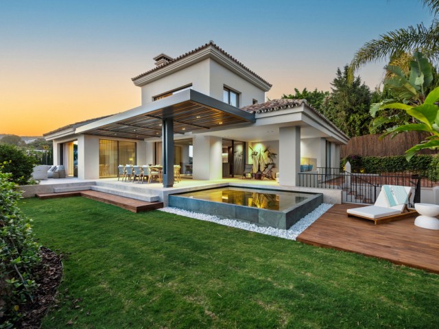 5 Soveroms Villa i Nueva Andalucía