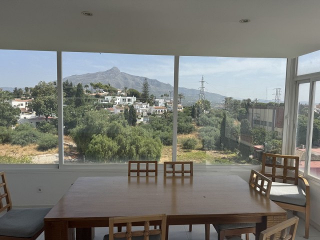 6 Soveroms Villa i Nueva Andalucía