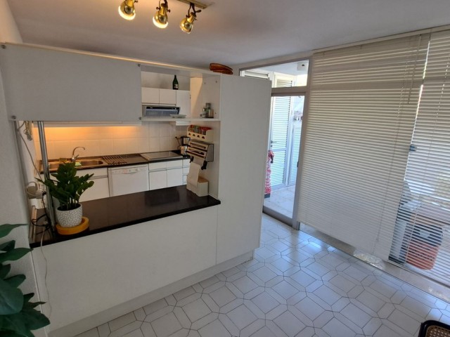 Maison mitoyenne avec 3 Chambres  à Miraflores