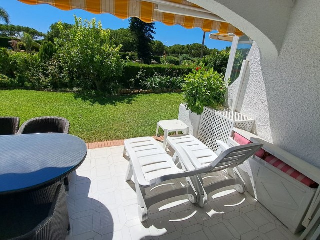 Maison mitoyenne avec 3 Chambres  à Miraflores