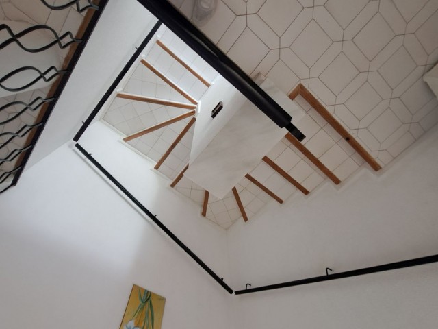 Maison mitoyenne avec 3 Chambres  à Miraflores