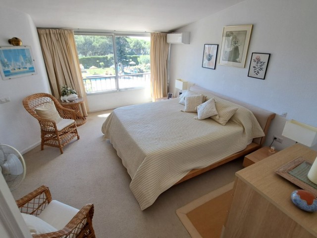 Maison mitoyenne avec 3 Chambres  à Miraflores