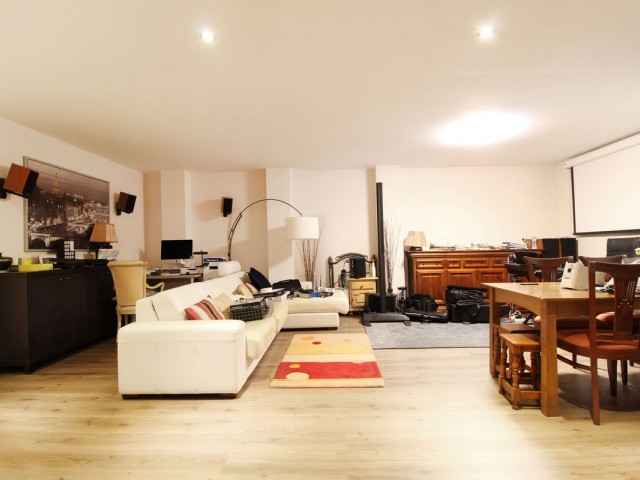 3 Bedrooms Apartment in Benahavís